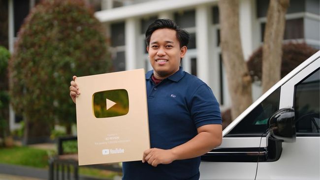 AD REVIEW Cerita Tambah Pendapatan Lewat YouTube Shopping Affiliates